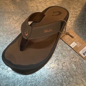 OluKai Men's OHANA - Men’s Dark Java / Ray Flipflop Sandals